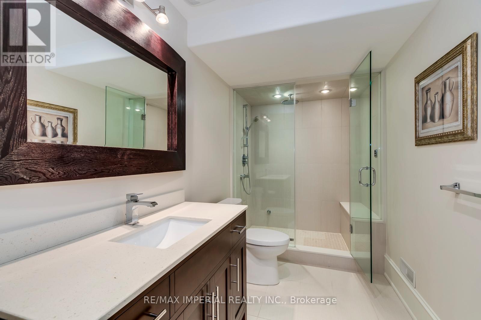1052 Melvin Avenue, Oakville, Ontario  L6J 2V9 - Photo 43 - W12153574