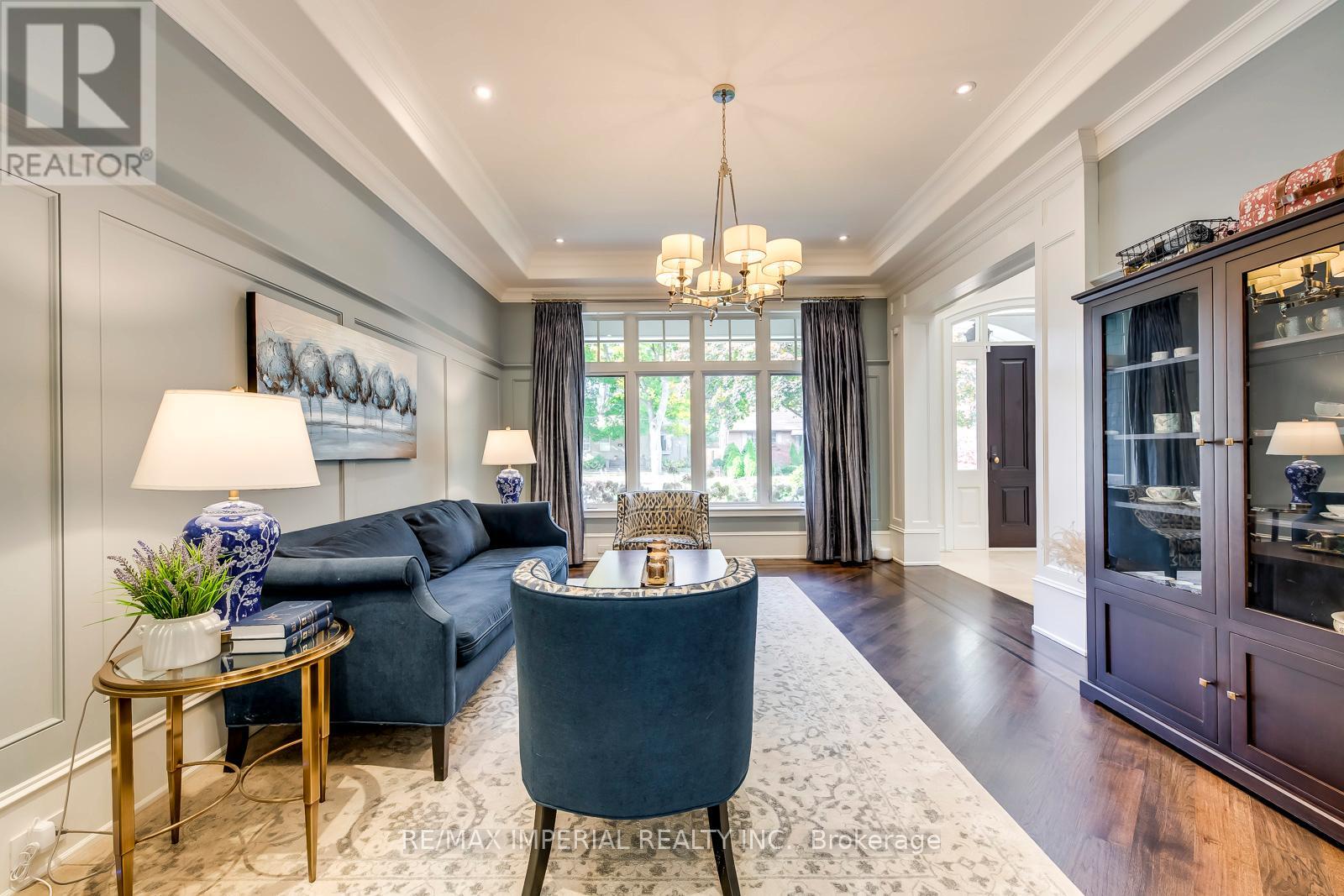 1052 Melvin Avenue, Oakville, Ontario  L6J 2V9 - Photo 6 - W12153574