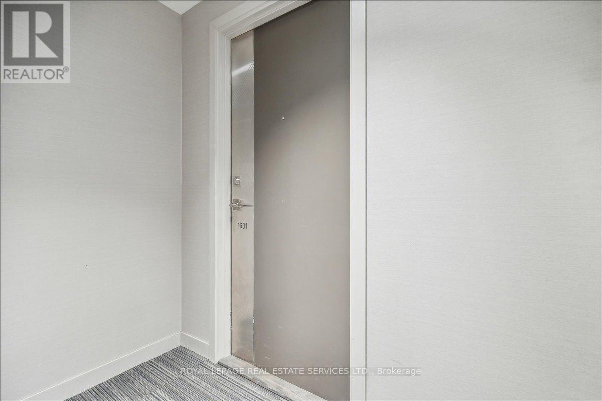 1601 - 2081 Fairview Street, Burlington, Ontario  L7R 0E4 - Photo 7 - W12153575