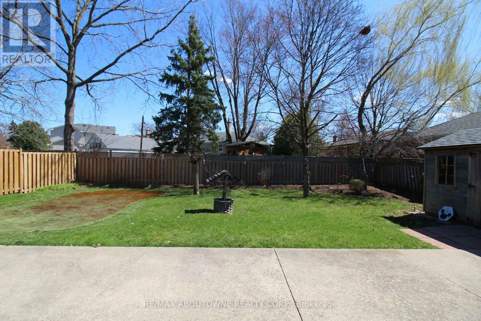 2054 Bridge Road, Oakville, Ontario  L6L 2E7 - Photo 24 - W12153579