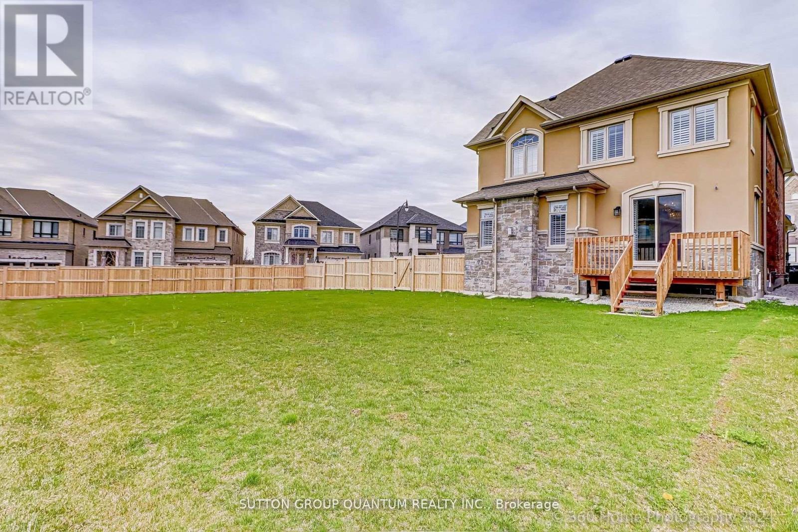 71 Dairymaid Road, Brampton, Ontario  L6X 5R9 - Photo 5 - W12153584