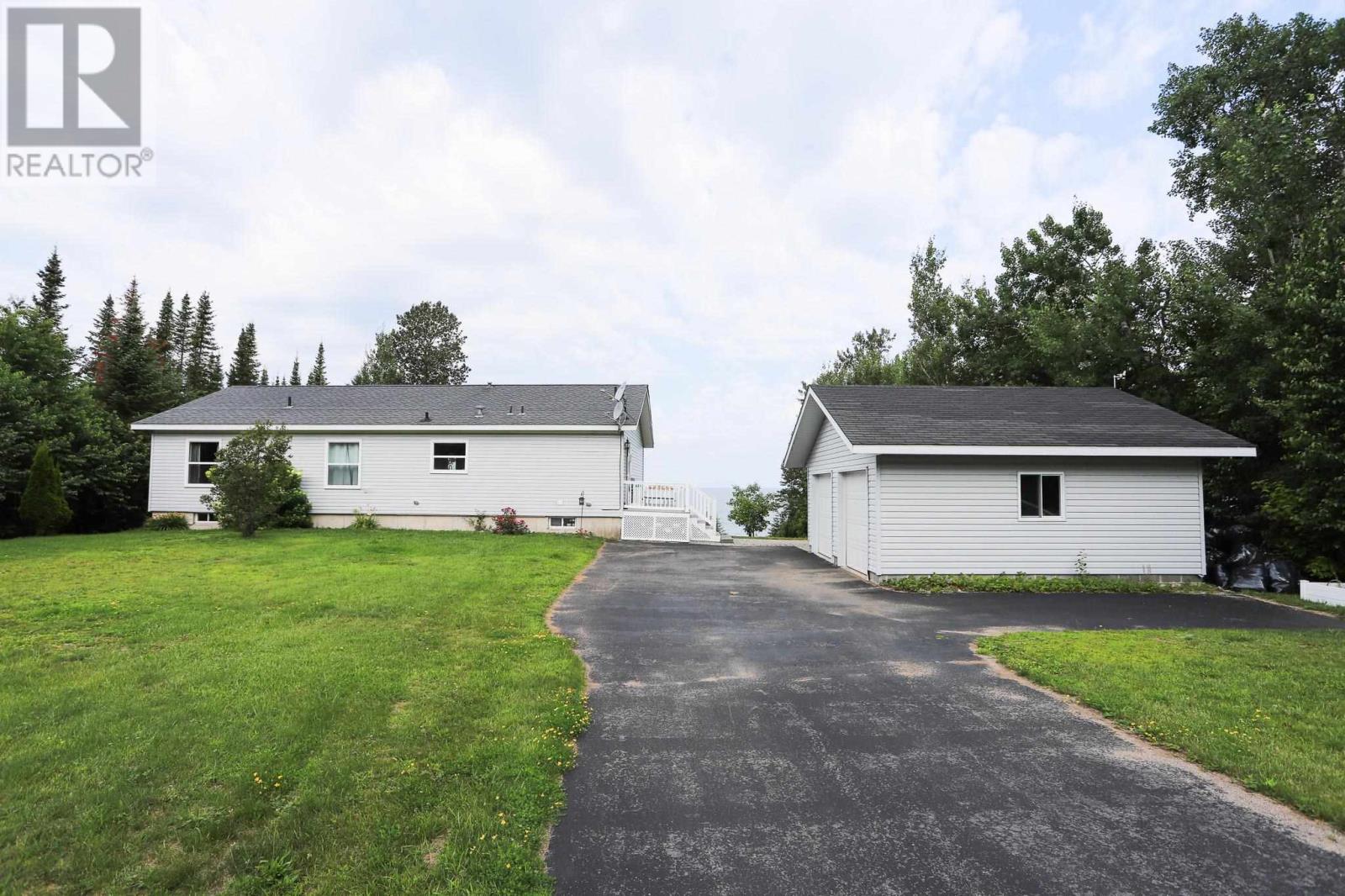 634 Lakeshore Dr, Sault Ste. Marie, Ontario  P6A 5K8 - Photo 6 - SM251127