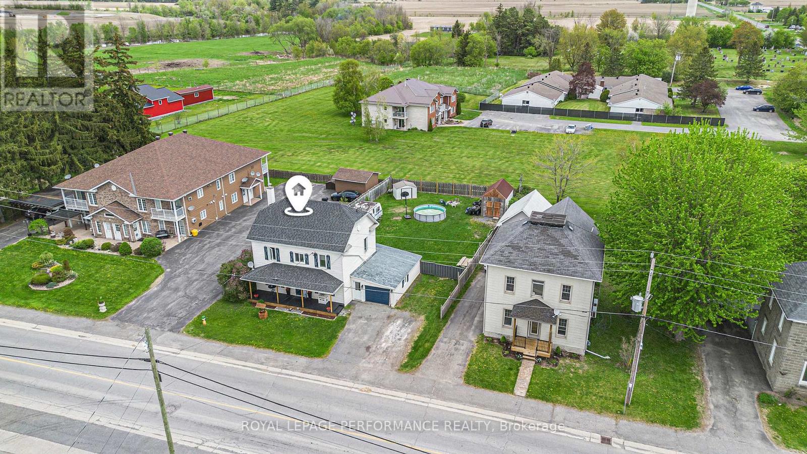 30 Queen Street, North Stormont, Ontario  K0A 1R0 - Photo 4 - X12153697