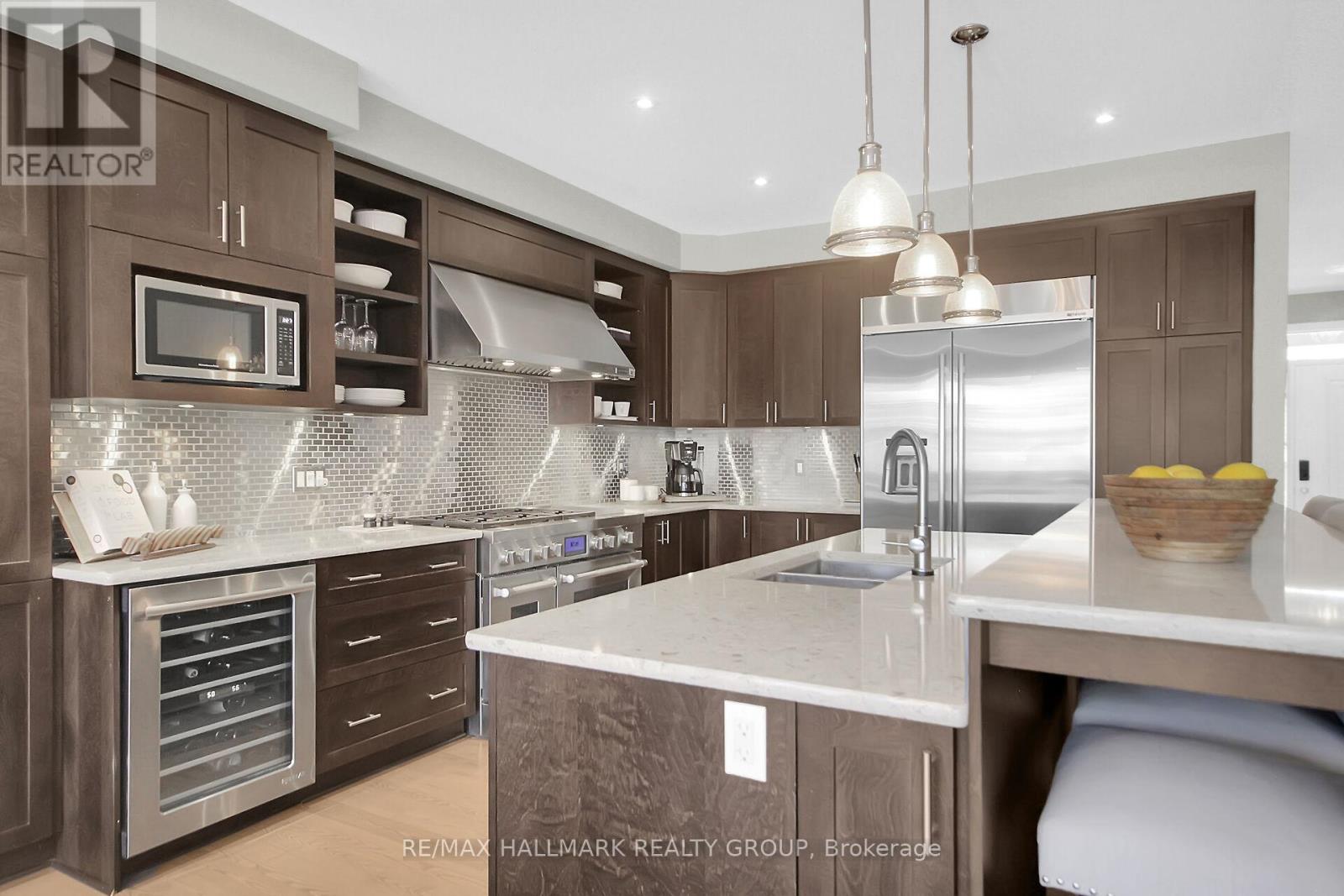 600 Via Amalfi Street, Ottawa, Ontario  K2J 5X8 - Photo 11 - X12153803