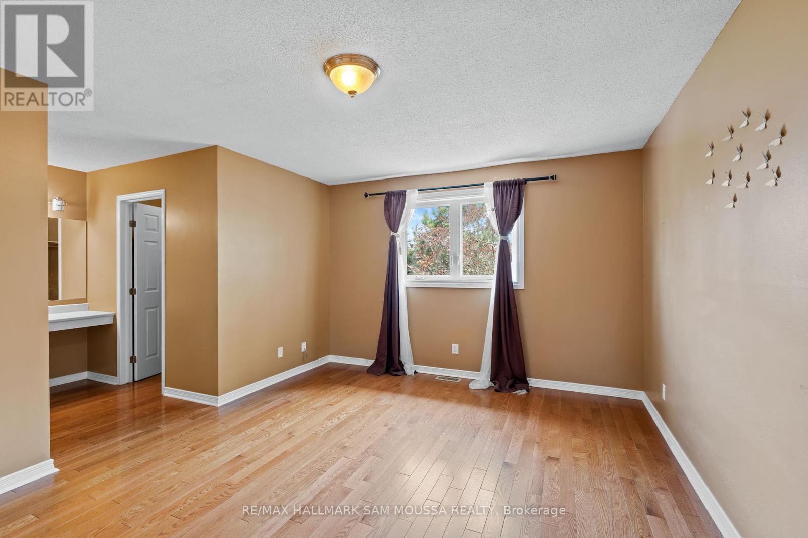 11 Highmont Court, Ottawa, Ontario  K2T 1B3 - Photo 21 - X12153821