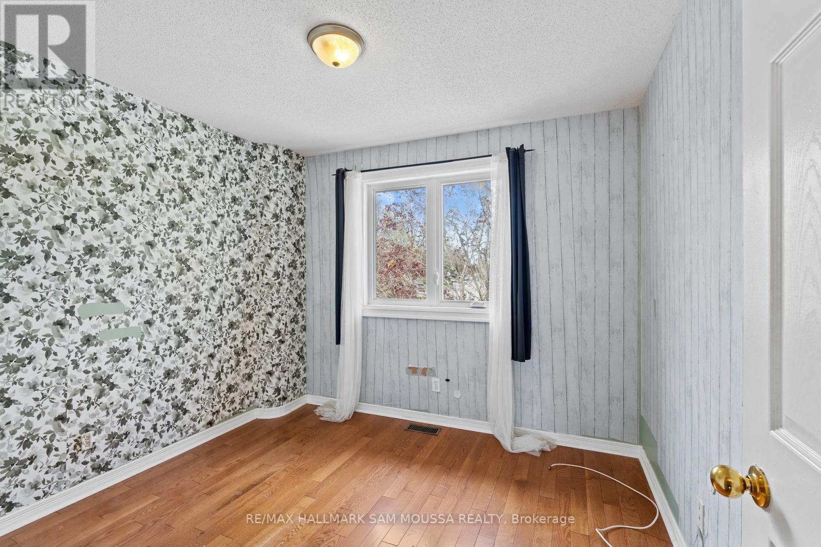11 Highmont Court, Ottawa, Ontario  K2T 1B3 - Photo 26 - X12153821