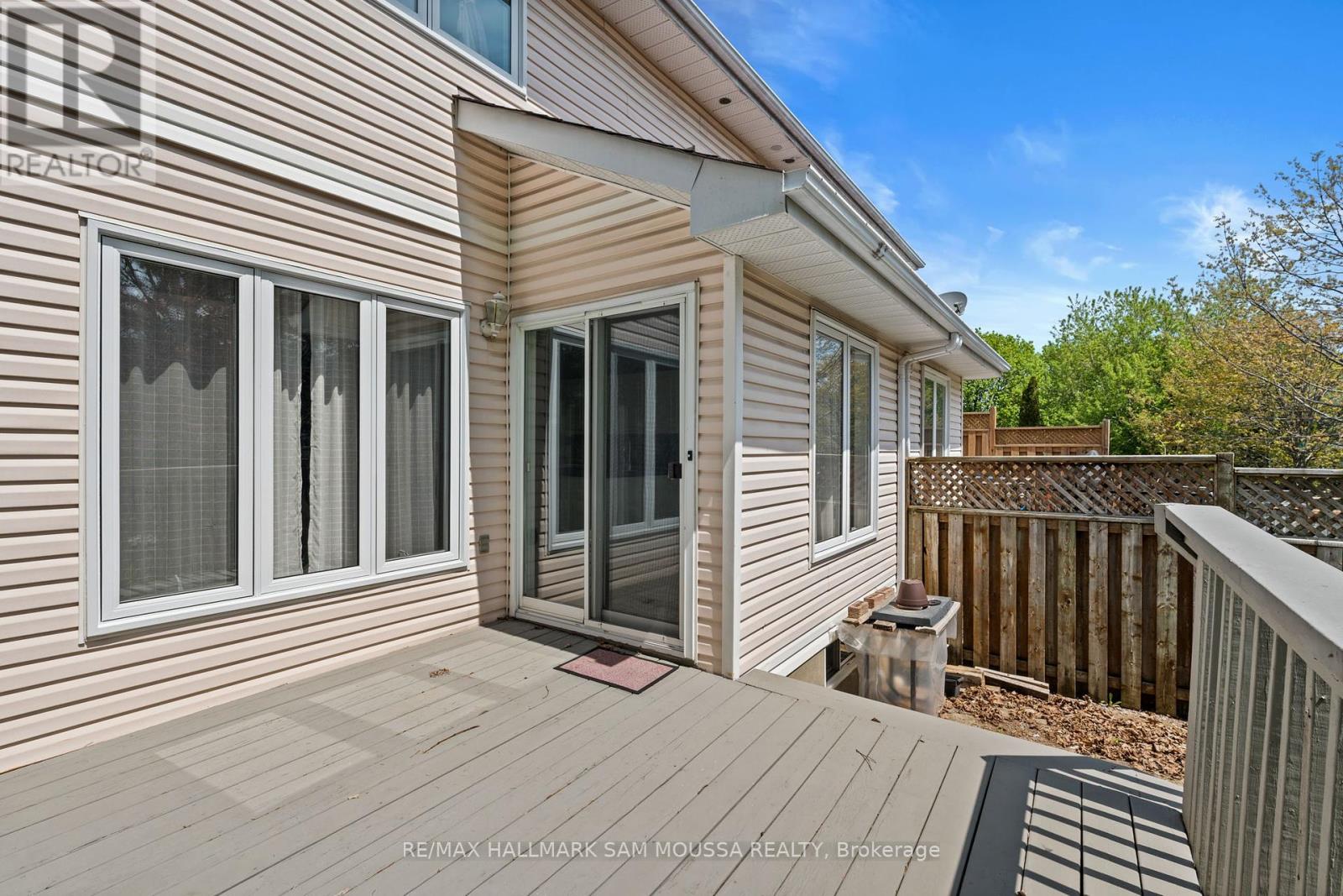 11 Highmont Court, Ottawa, Ontario  K2T 1B3 - Photo 32 - X12153821