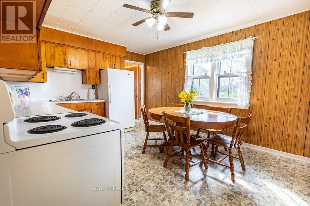 39 Fisherman's Cove Lane, Frontenac Islands, Ontario  K0H 2Y0 - Photo 6 - X12153606