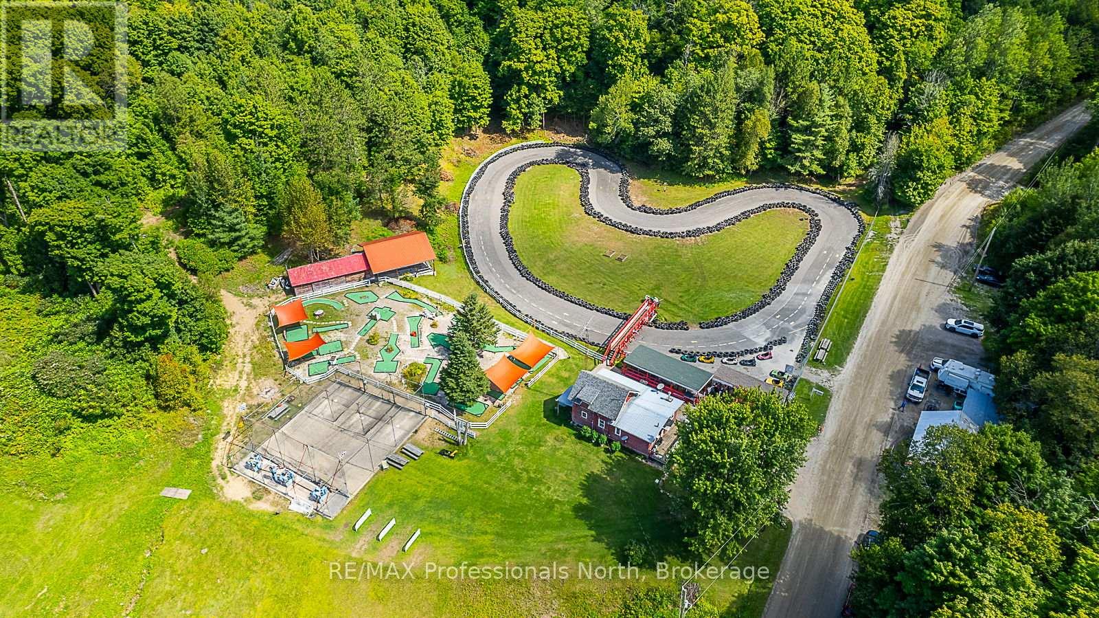 1063 Ravine Road, Minden Hills (Lutterworth), Ontario  K0M 2K0 - Photo 2 - X12153650