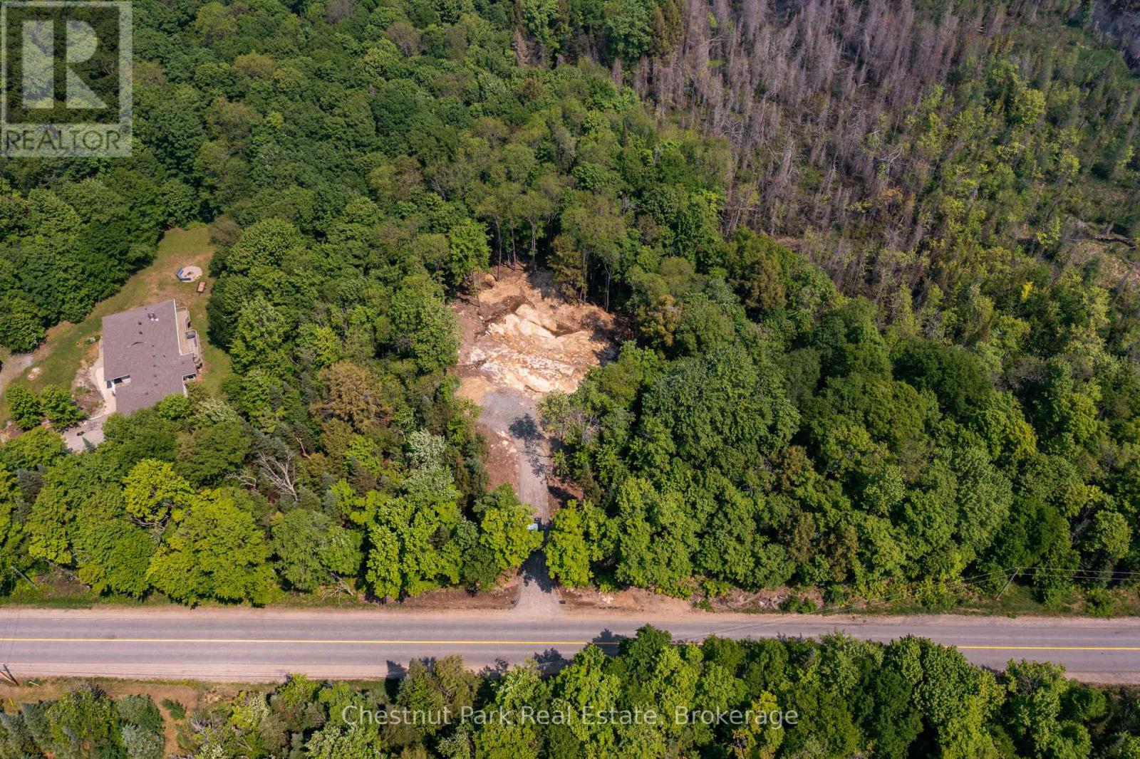 2212 Aspdin Road, Huntsville, Ontario  P0B 1M0 - Photo 34 - X12153662