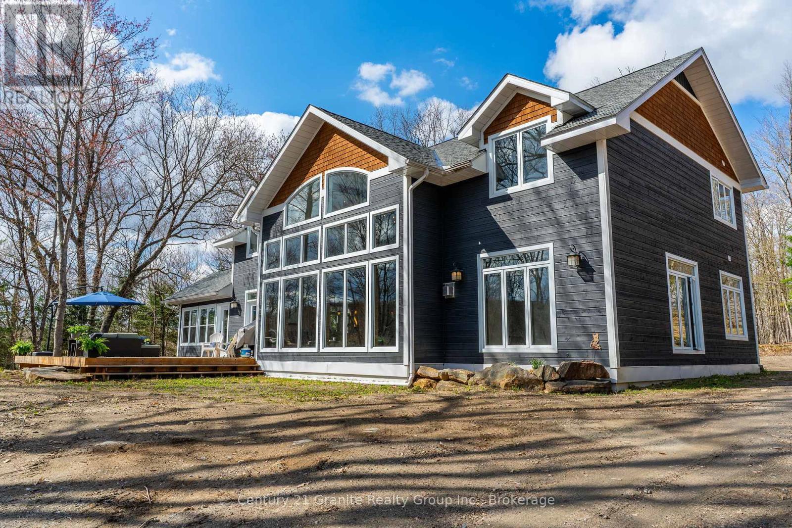 1277 Grace Road, Minden Hills, Ontario  K0M 2K0 - Photo 4 - X12153672
