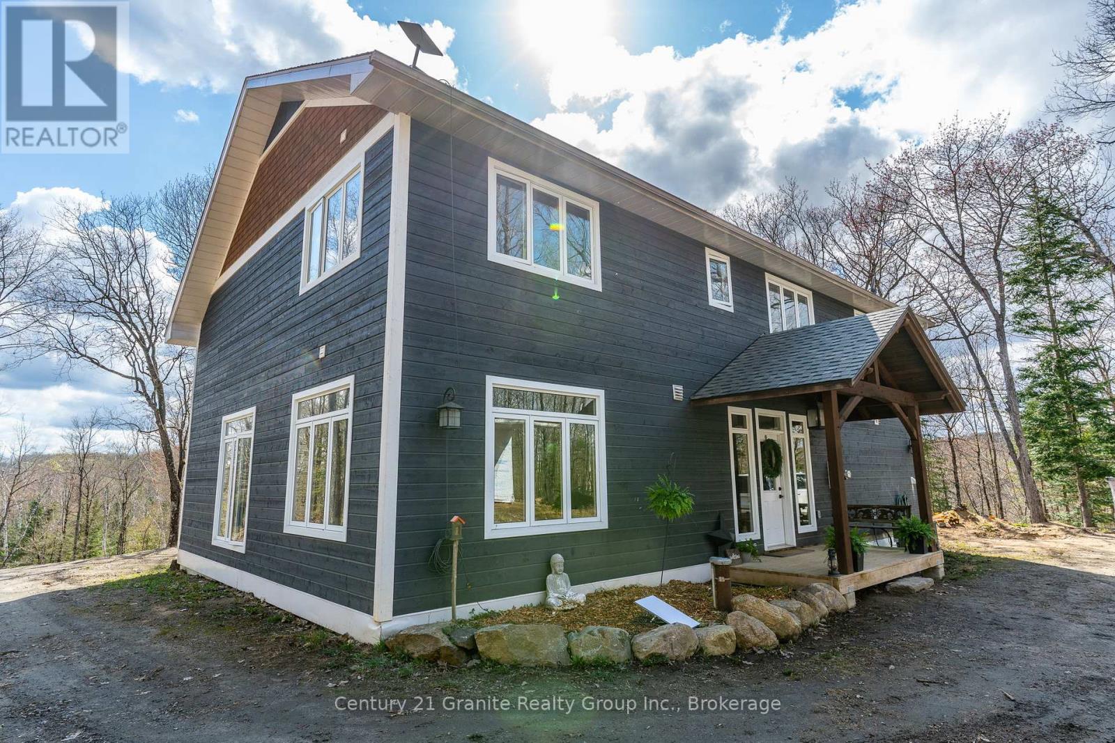 1277 Grace Road, Minden Hills, Ontario  K0M 2K0 - Photo 5 - X12153672