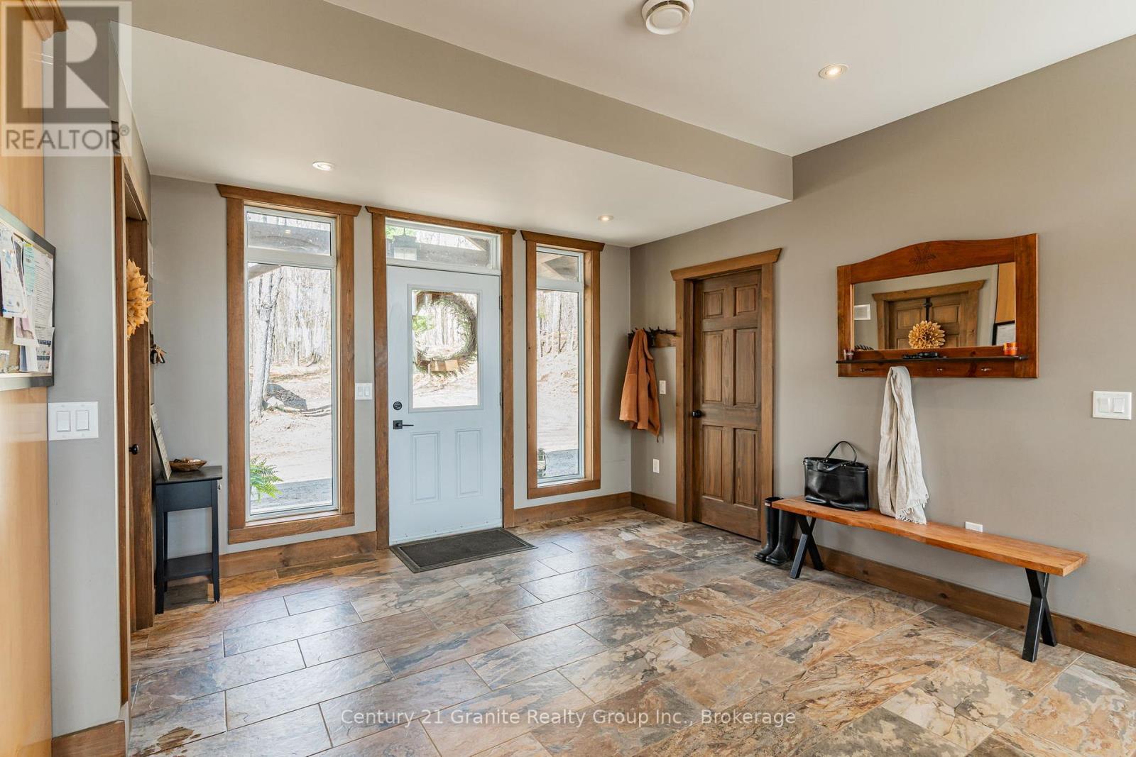 1277 Grace Road, Minden Hills, Ontario  K0M 2K0 - Photo 8 - X12153672