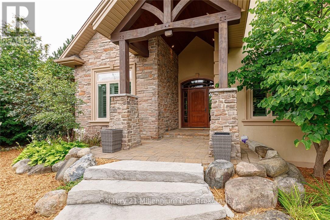 Property at 112 CORTINA CRESCENT image 2
