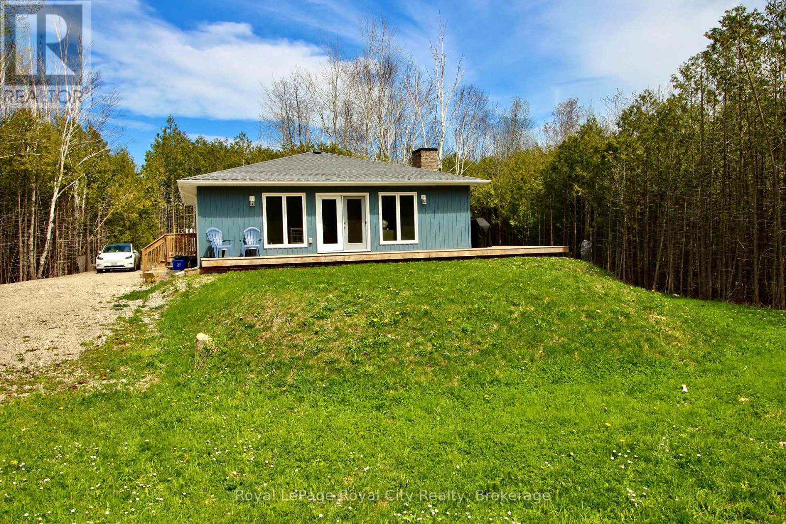 134 Maple Golf Crescent, Northern Bruce Peninsula, Ontario  N0H 2R0 - Photo 35 - X12153741