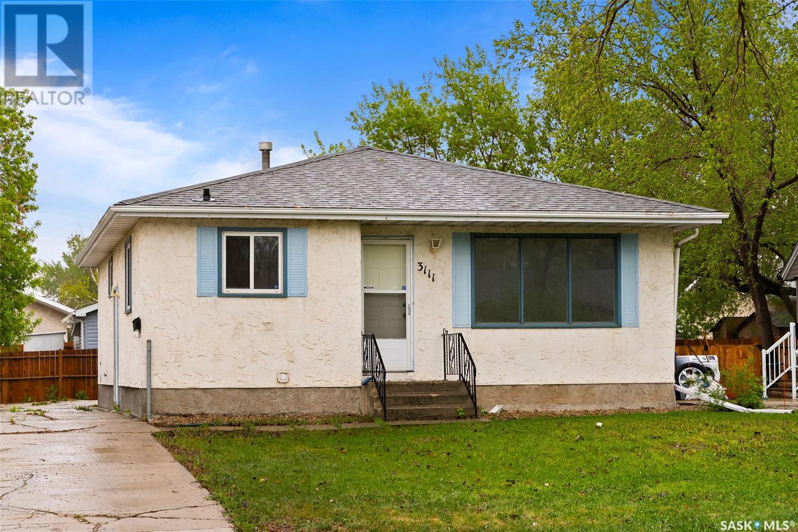 Property at 3111 Dewdney AVENUE E image 1