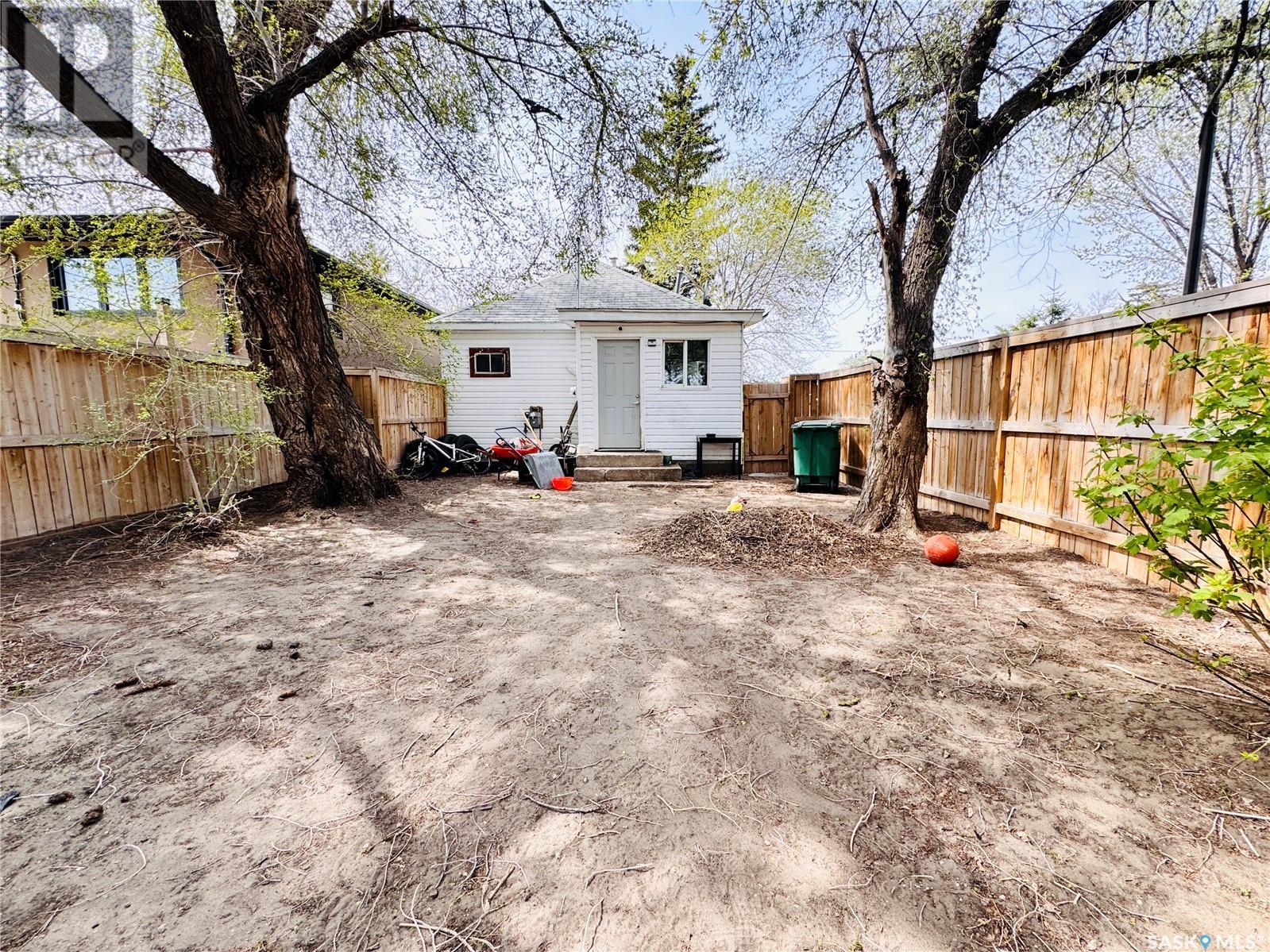 606 H Avenue S, Saskatoon, Saskatchewan  S7M 1X1 - Photo 21 - SK006121