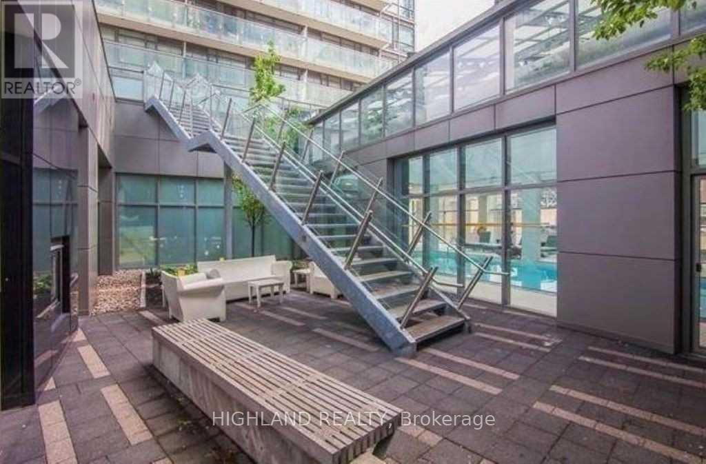 303 - 38 Grenville Street, Toronto, Ontario  M4Y 1A5 - Photo 21 - C12153784