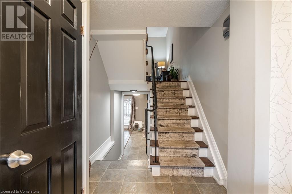 91 Livingston Avenue Unit# 7, Grimsby, Ontario  L3M 1L4 - Photo 5 - 40728653