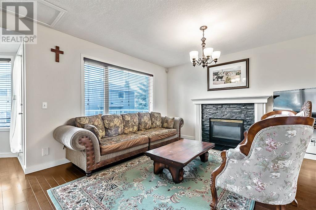 Property at 860 Scimitar Bay NW image 5