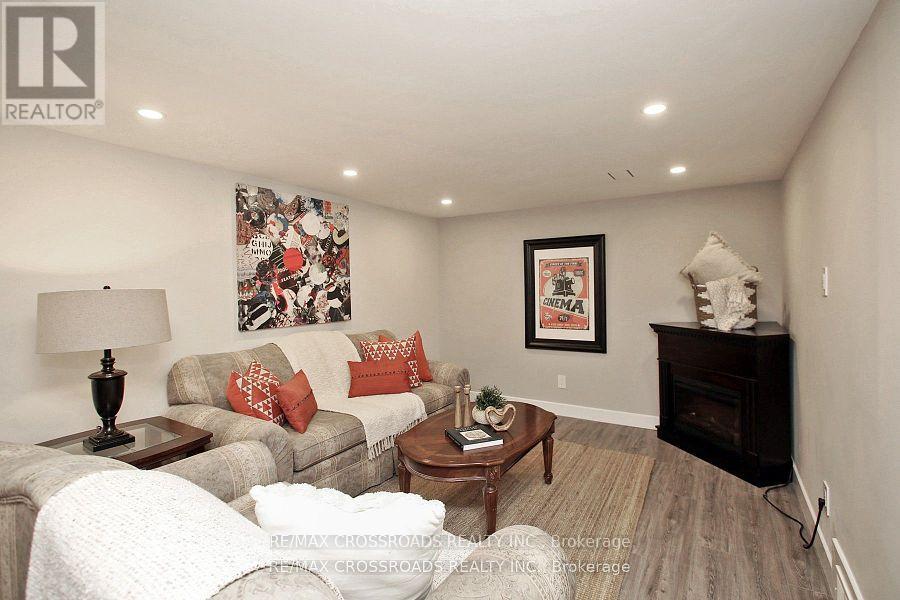 5 Independence Drive, Toronto (Ionview), Ontario  M1K 3R7 - Photo 21 - E12153789