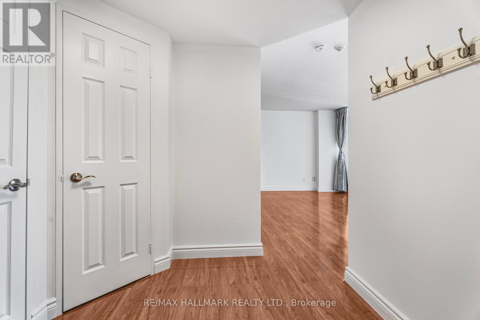1607 - 55 Centre Avenue, Toronto, Ontario  M5G 2H5 - Photo 24 - C12146292