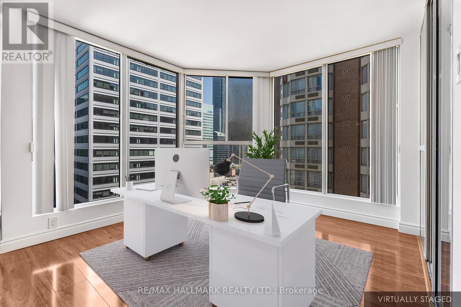 1607 - 55 Centre Avenue, Toronto, Ontario  M5G 2H5 - Photo 2 - C12146292