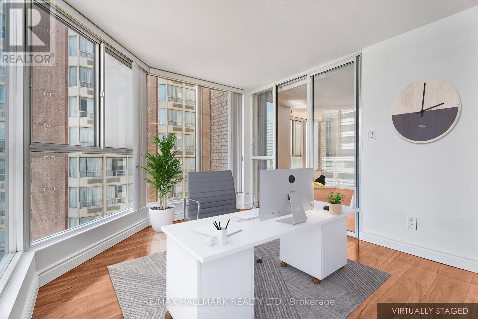 1607 - 55 Centre Avenue, Toronto, Ontario  M5G 2H5 - Photo 3 - C12146292