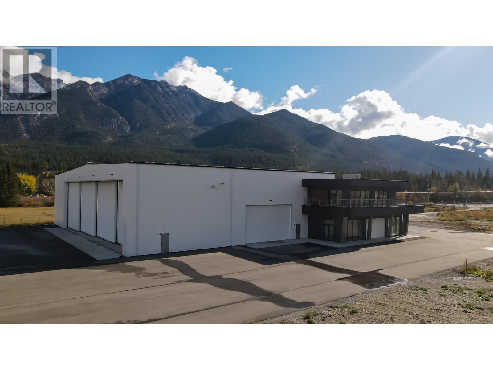 5310 Fairmont Airport Road, Fairmont Hot Springs, British Columbia  V0B 1L1 - Photo 24 - 10348159