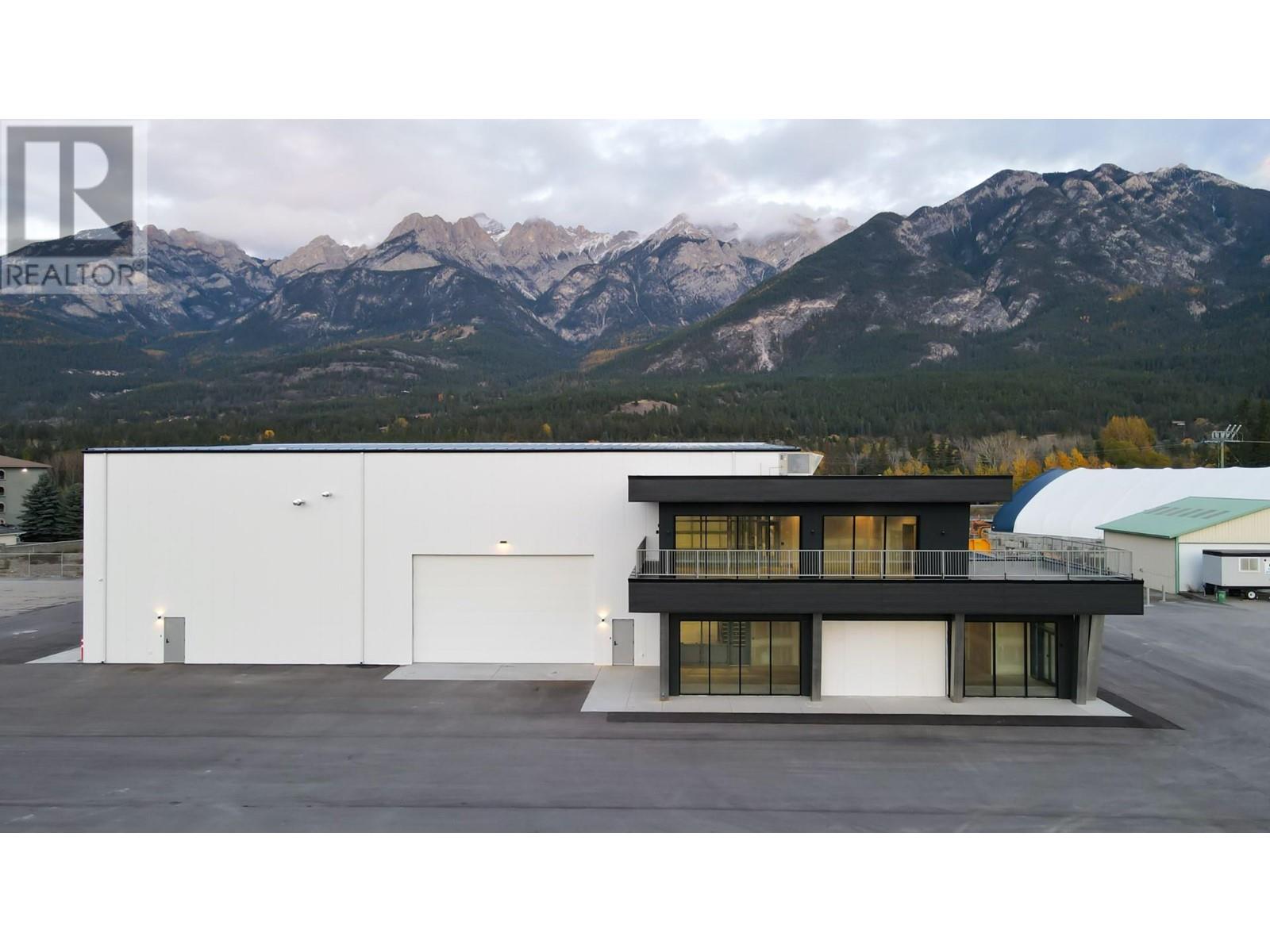 5310 Fairmont Airport Road, Fairmont Hot Springs, British Columbia  V0B 1L1 - Photo 25 - 10348159