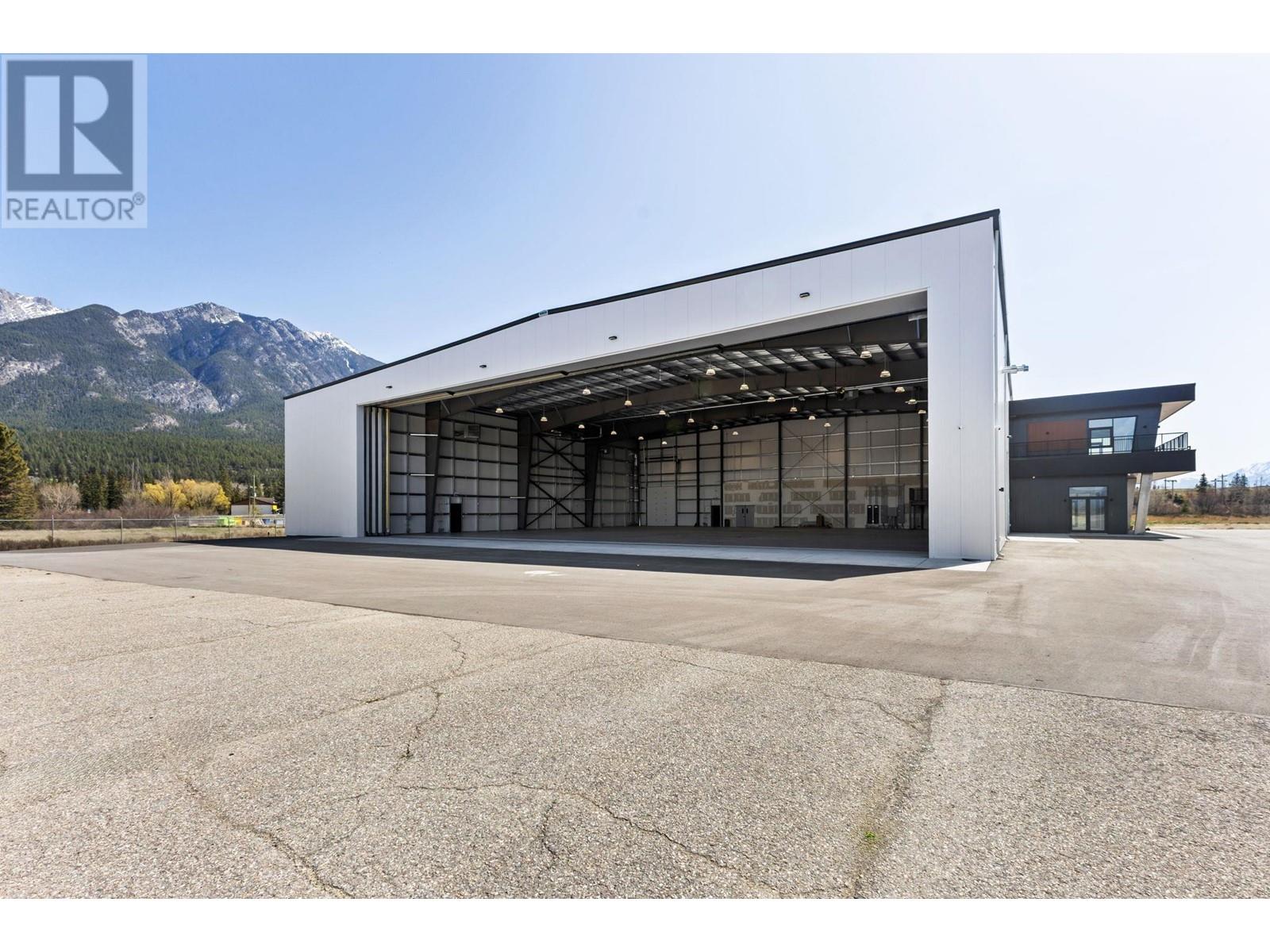 5310 Fairmont Airport Road, Fairmont Hot Springs, British Columbia  V0B 1L1 - Photo 6 - 10348159