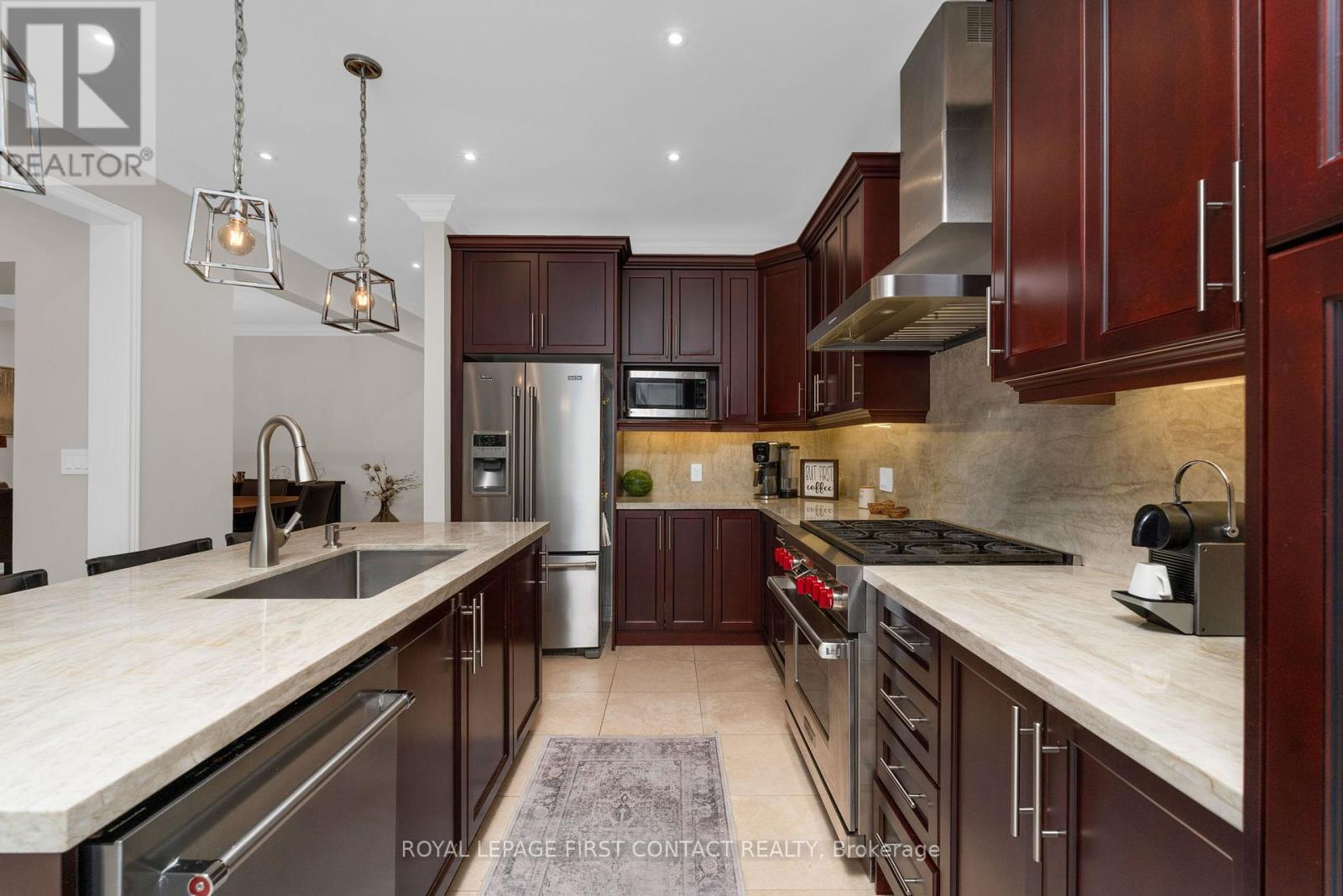 798 Prest Way, Newmarket, Ontario  L3X 0J7 - Photo 12 - N12153621
