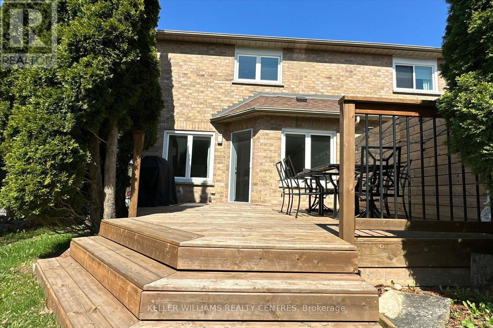 126 Primeau Drive, Aurora, Ontario  L4G 6Z4 - Photo 22 - N12153627