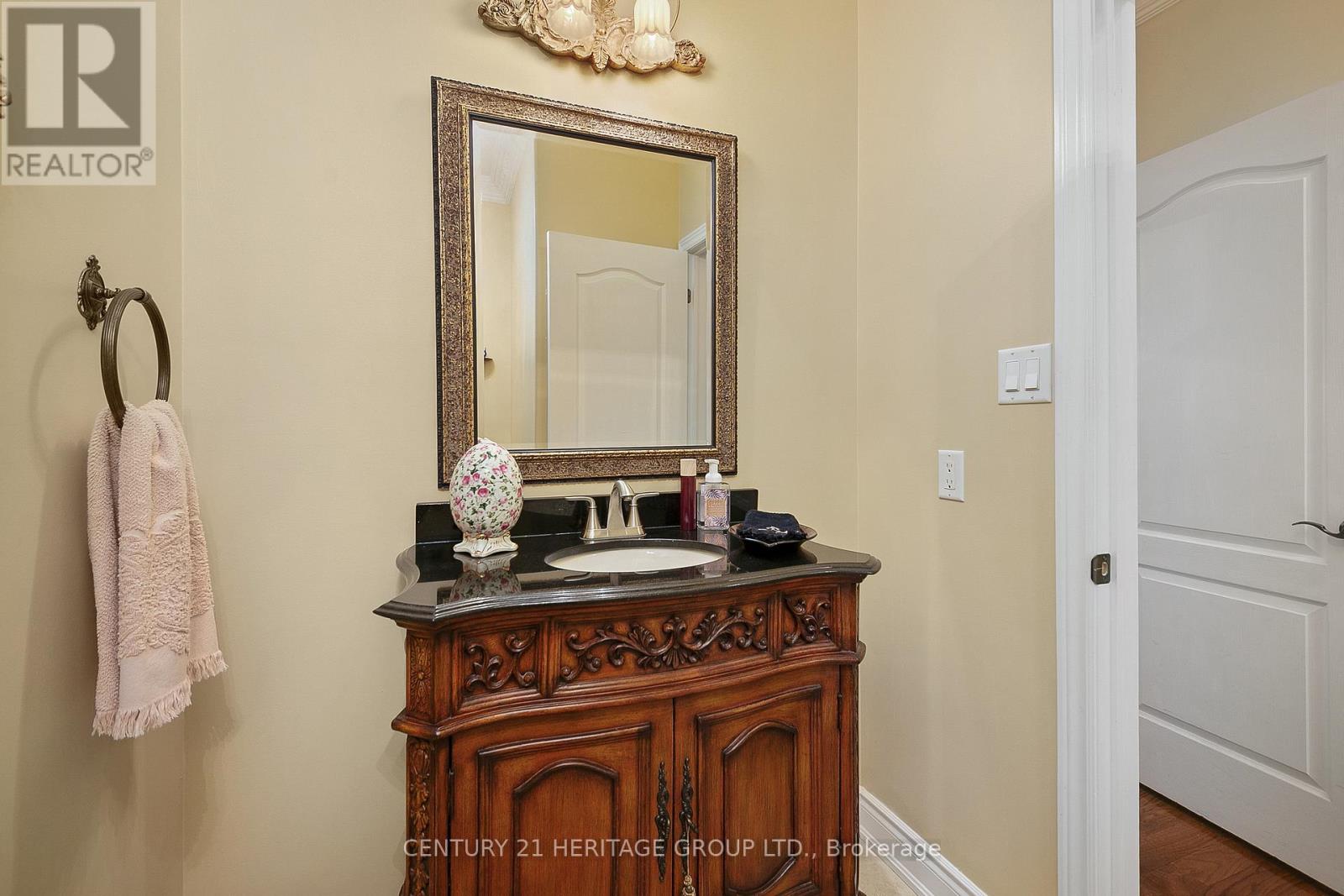 88 Wyman Crescent, Bradford West Gwillimbury, Ontario  L3Z 3J7 - Photo 22 - N12153753