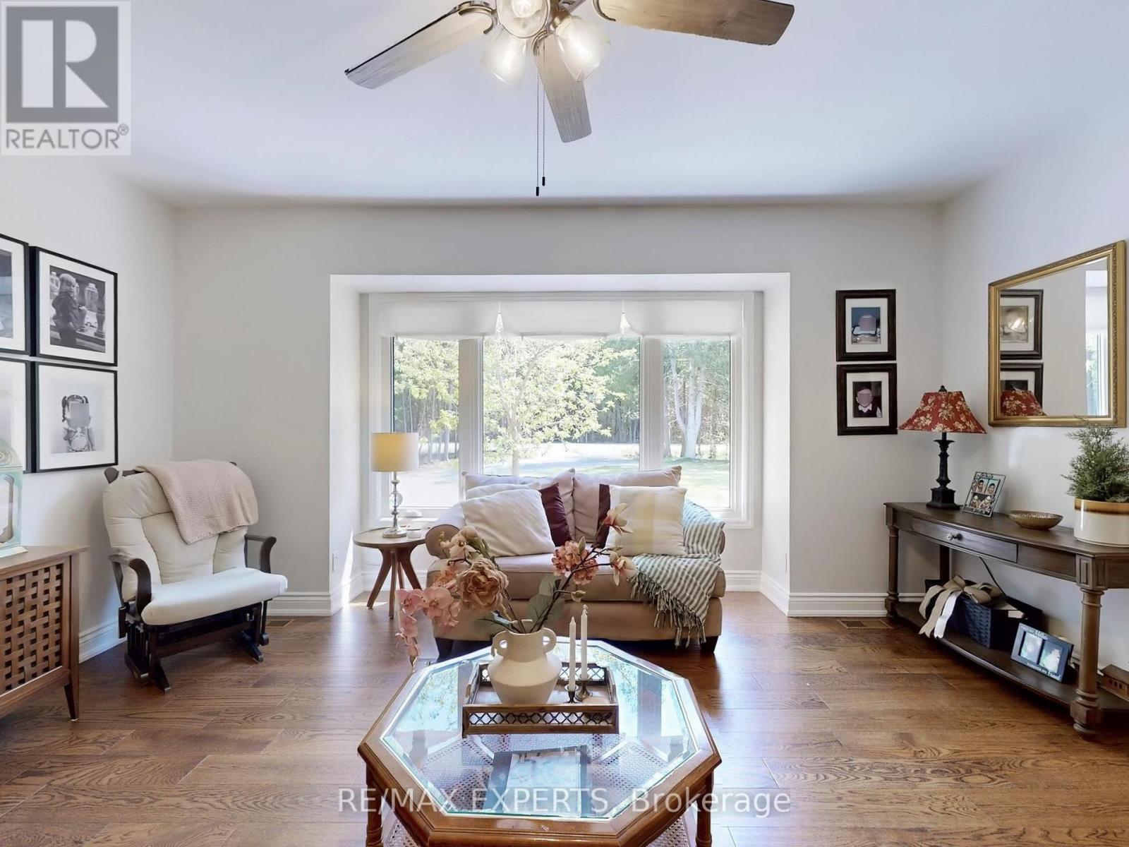 18210 Warden Avenue, East Gwillimbury, Ontario  L0G 1V0 - Photo 24 - N12153795