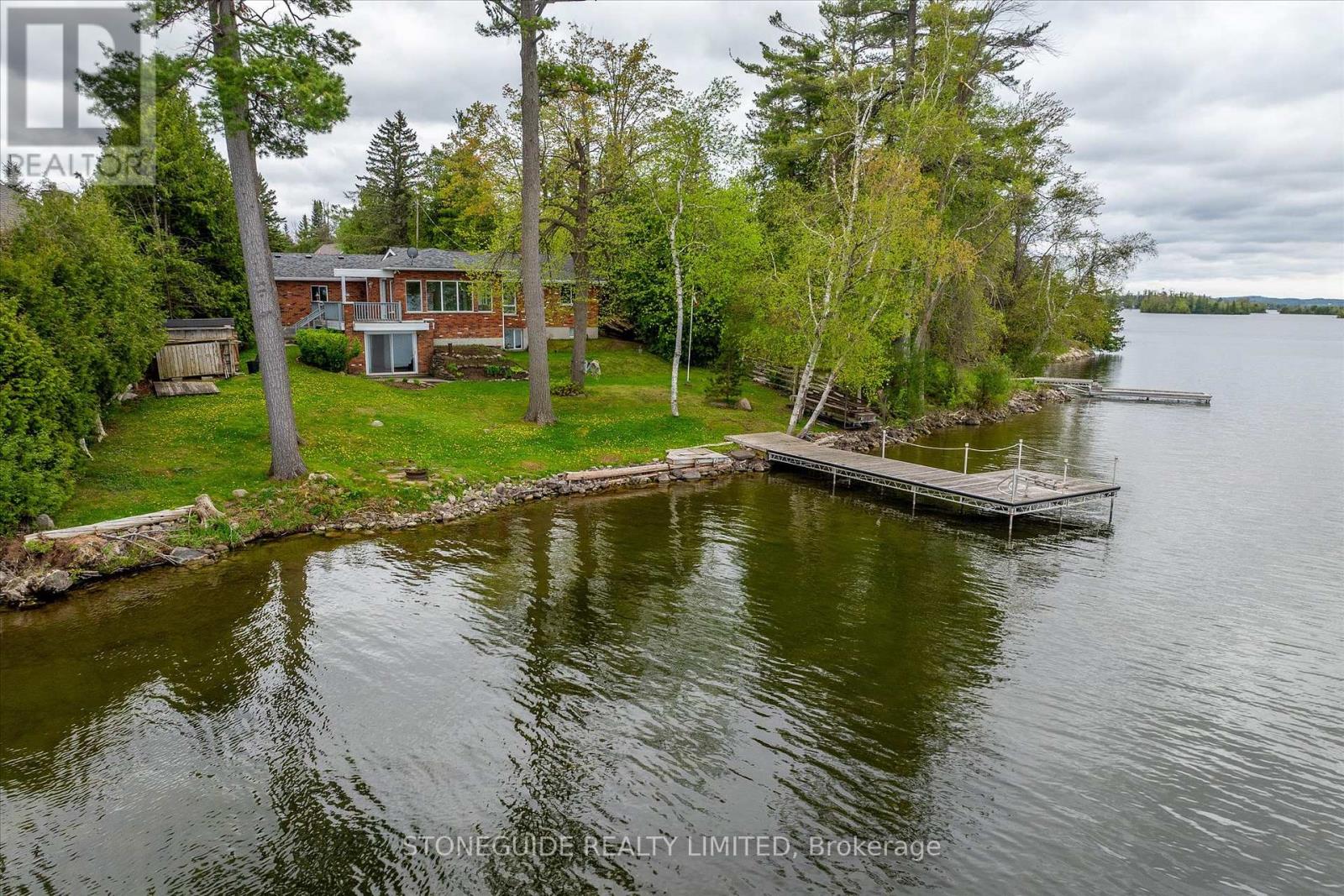 917 Tindle Court, Selwyn, Ontario  K9J 0C5 - Photo 5 - X12153865