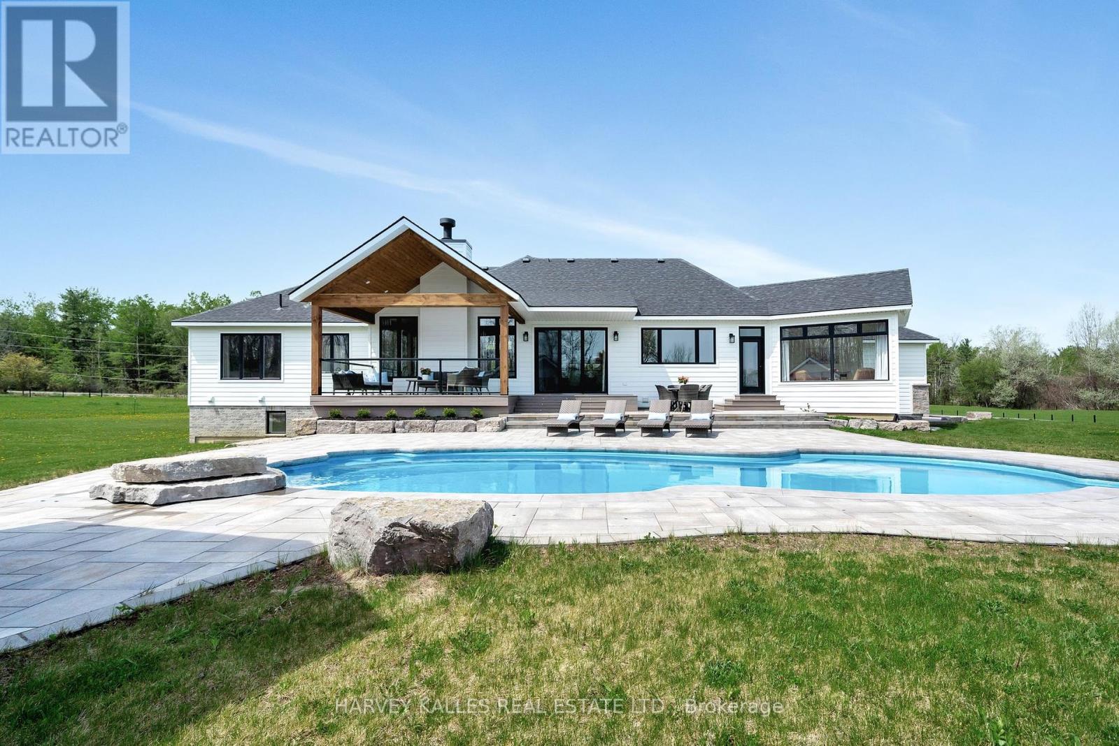 498 Mackenzie Road, Quinte West, Ontario  K0K 2C0 - Photo 37 - X12153898