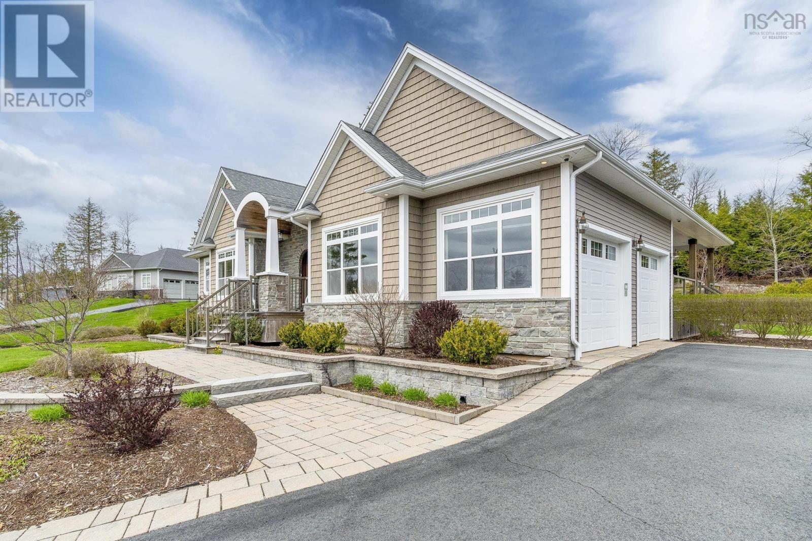 Property at 48 Dungarry Close image 2