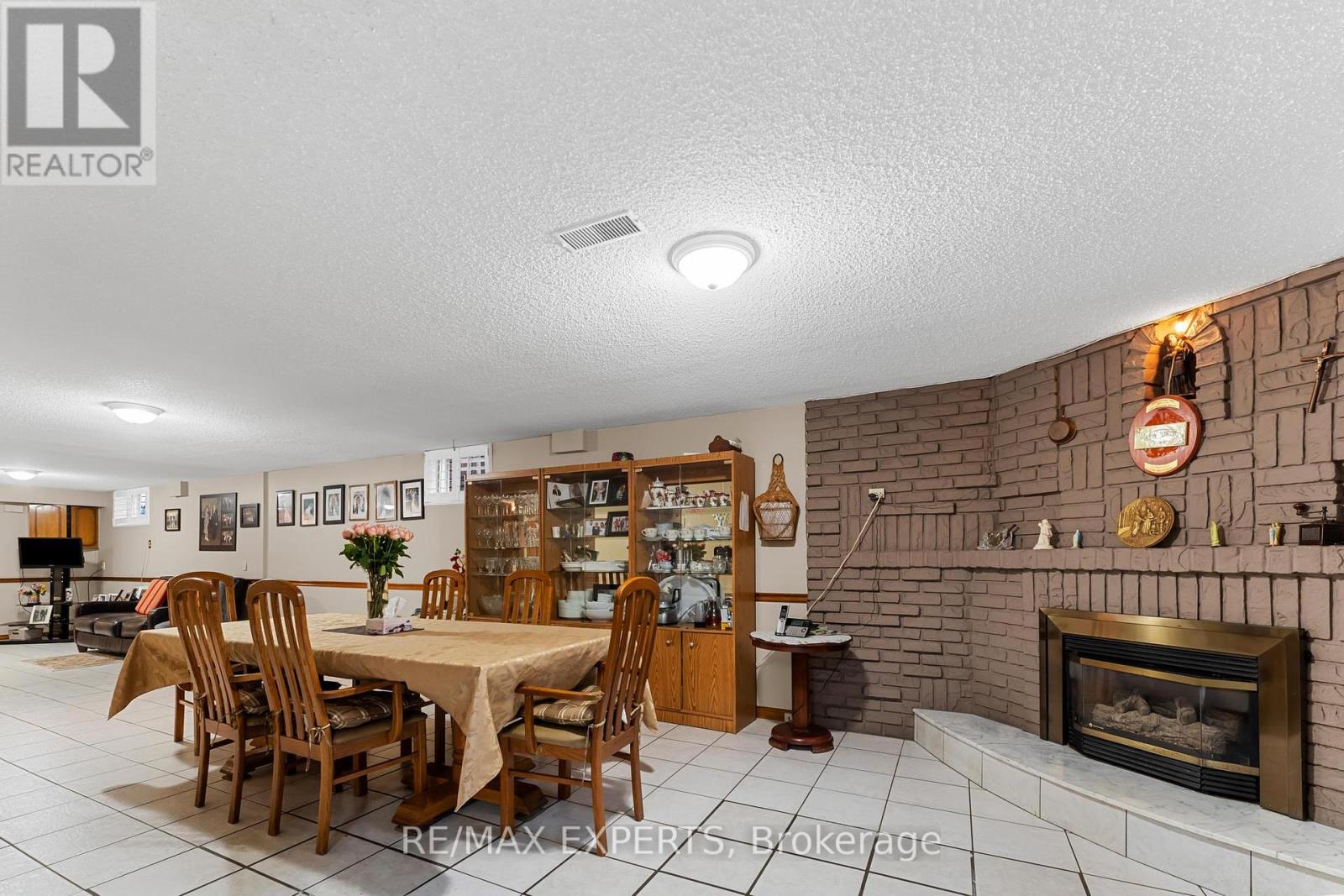 72 Songwood Drive, Toronto, Ontario  M9M 1X3 - Photo 31 - W12153400