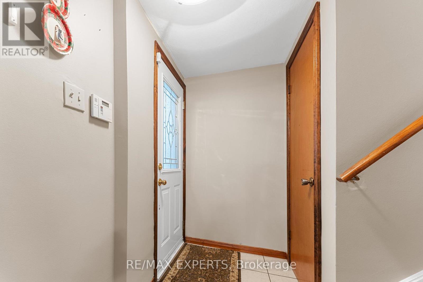 72 Songwood Drive, Toronto, Ontario  M9M 1X3 - Photo 26 - W12153400