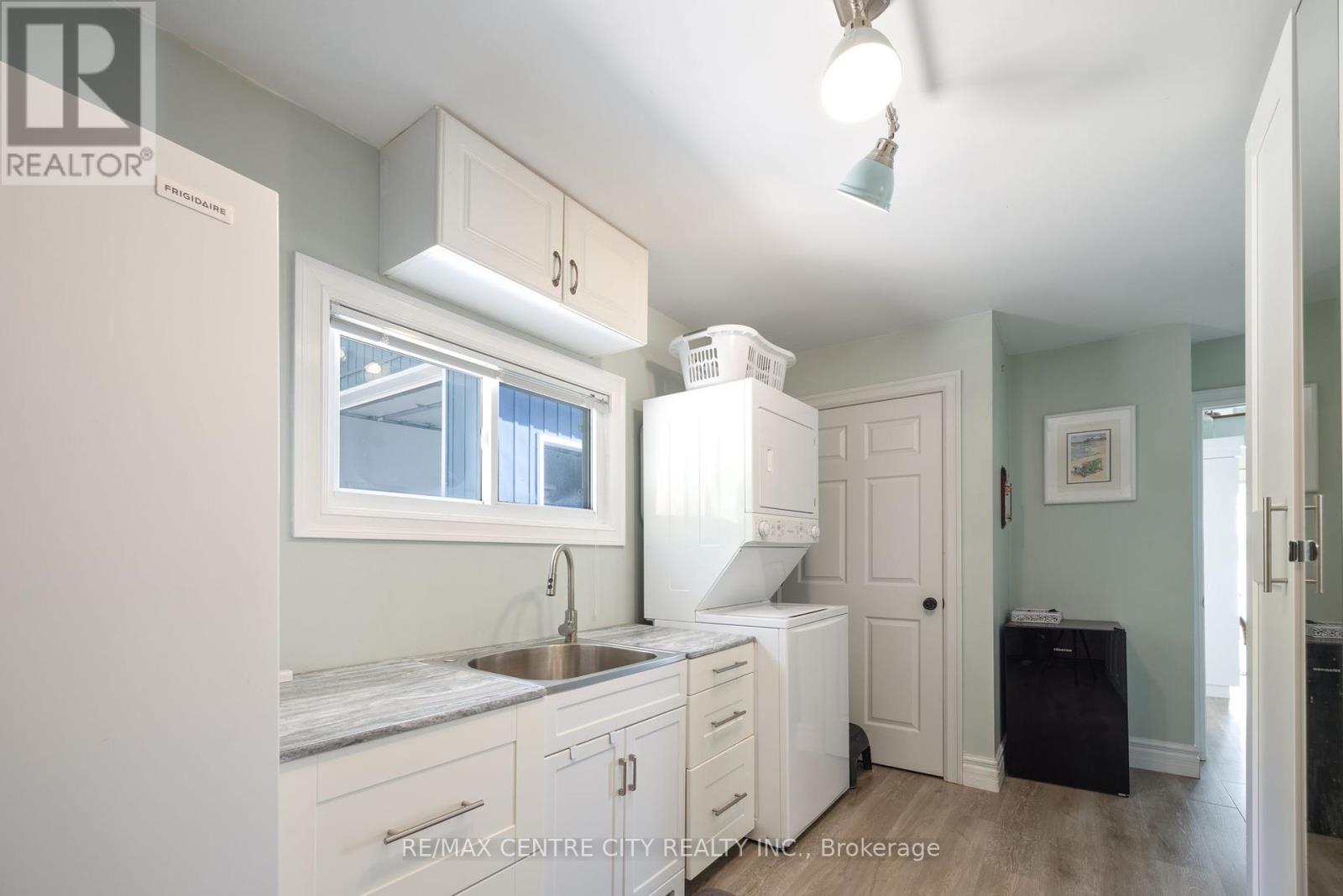 1001 Road 10 W Road W, Mapleton, Ontario  N0G 1P0 - Photo 21 - X12153873