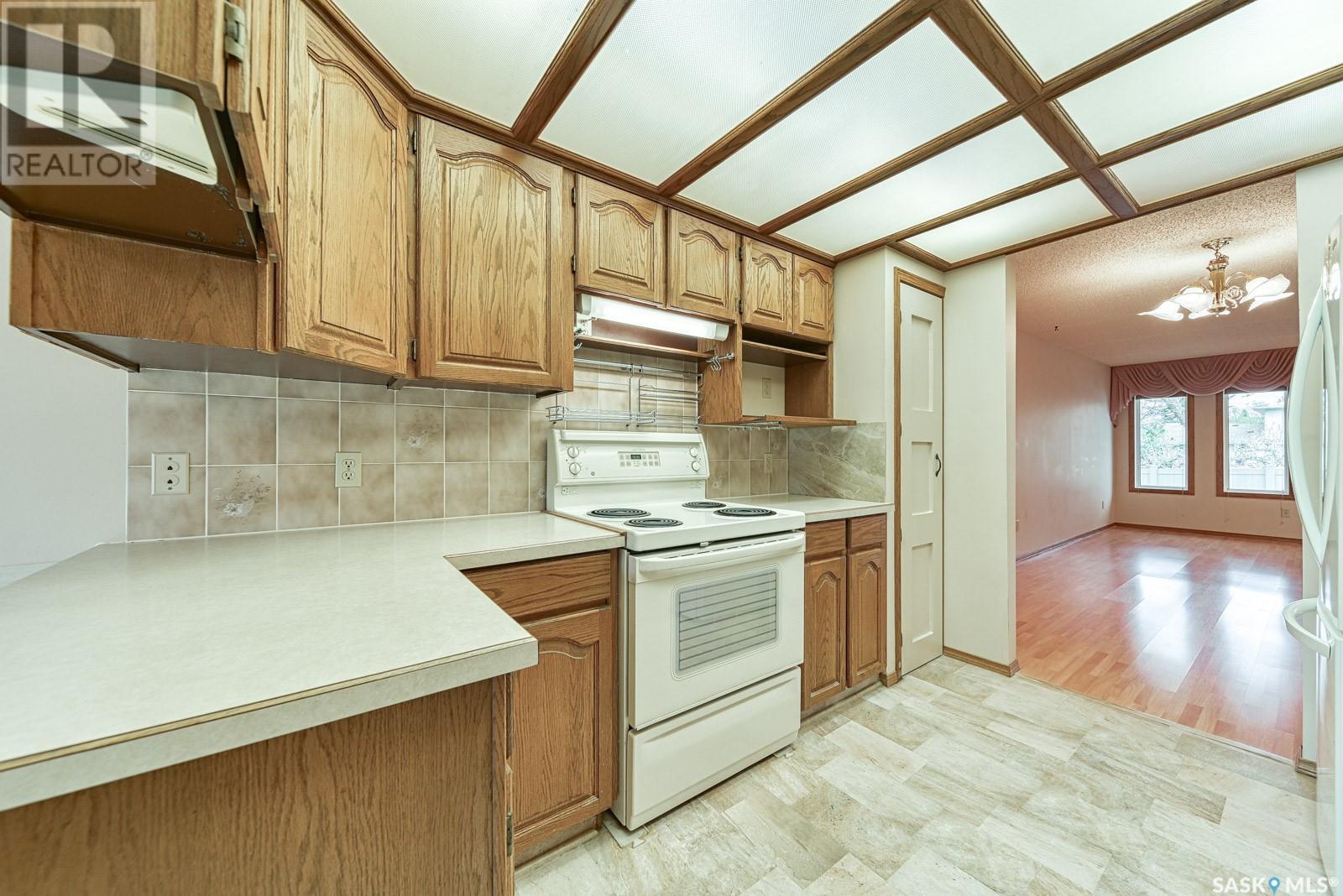 3662 Wedgwood Way, Regina, Saskatchewan  S4V 2M7 - Photo 3 - SK006059