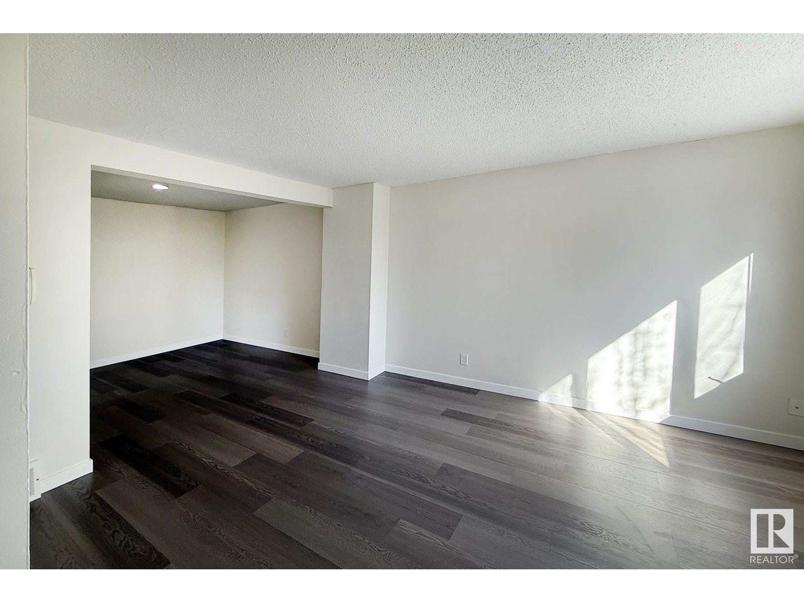 4 Belmead Gardens Gd Nw, Edmonton, Alberta  T5T 1J1 - Photo 11 - E4436864