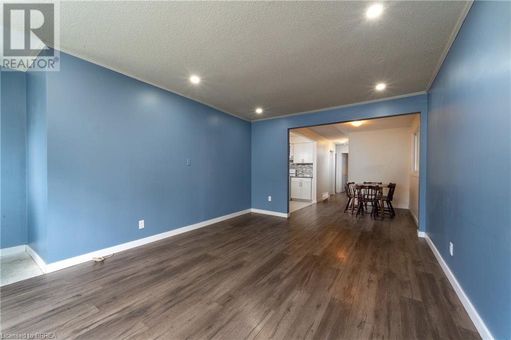 Property at 124 OAKLAND Avenue image 5