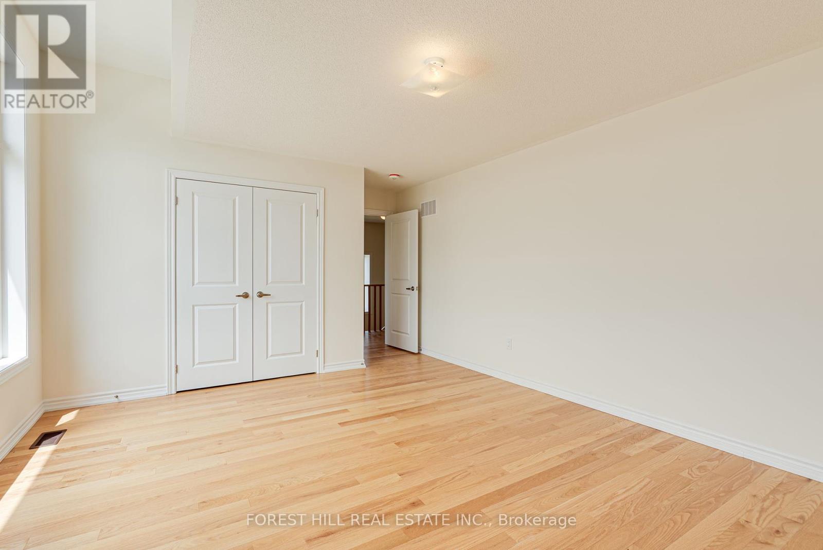138 Terry Fox Drive, Barrie, Ontario  L9J 0L8 - Photo 37 - S12149184