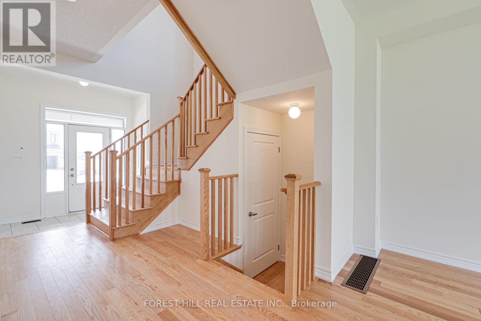 Property at 138 TERRY FOX DRIVE image 5