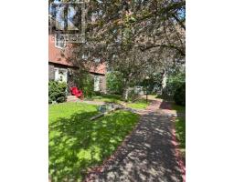 103 - 121 UNIVERSITY AVENUE E, Waterloo, Ontario