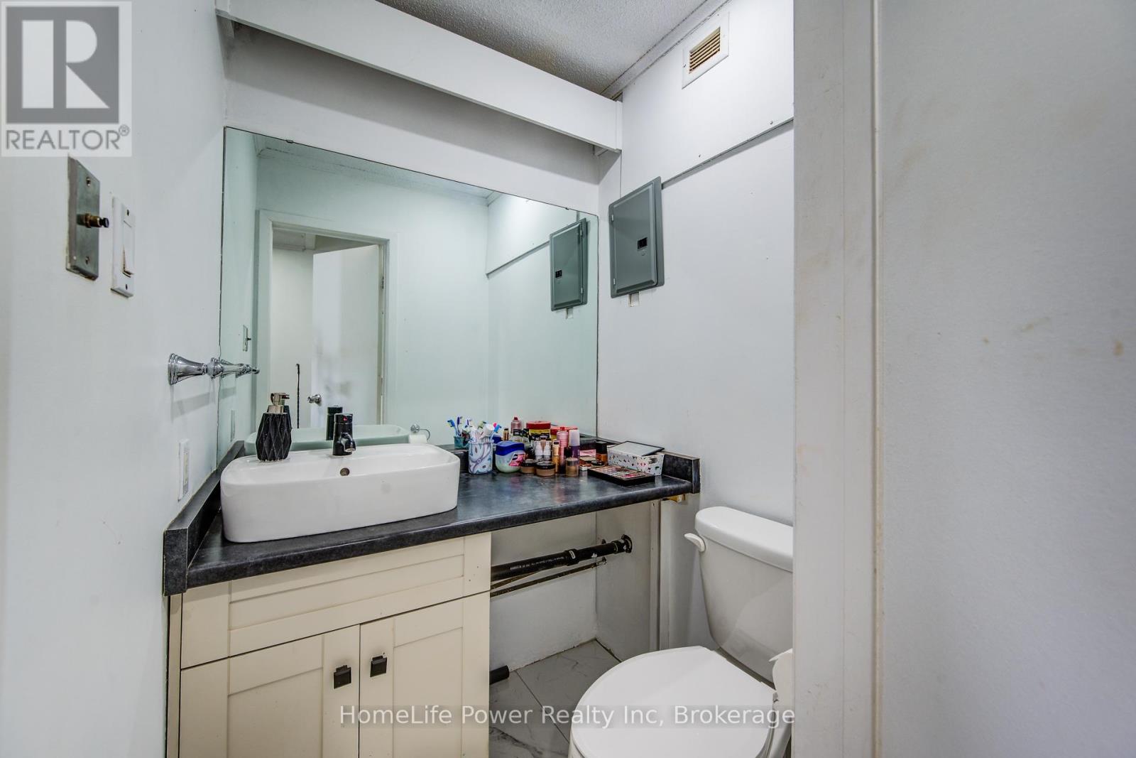 103 - 121 University Avenue E, Waterloo, Ontario  N2J 4J1 - Photo 14 - X12143693