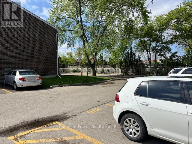 103 - 121 University Avenue E, Waterloo, Ontario  N2J 4J1 - Photo 2 - X12143693