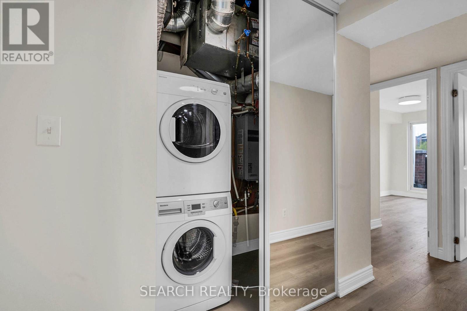 2041 - 3043 Finch Avenue W, Toronto, Ontario  M9M 0A4 - Photo 29 - W12153643